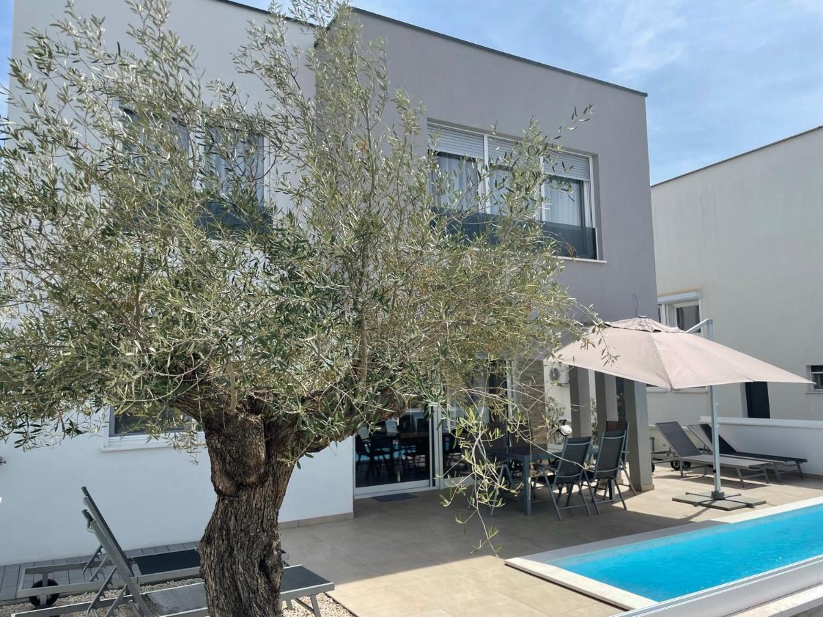 ורסי Villa Dea - Dein Rueckzugsort Am Meer Mit Beheiztem Pool מראה חיצוני תמונה