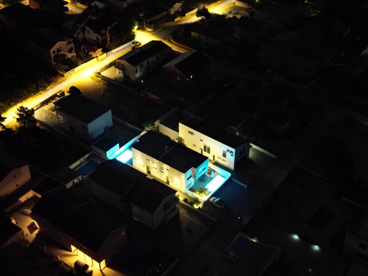 ורסי Villa Dea - Dein Rueckzugsort Am Meer Mit Beheiztem Pool מראה חיצוני תמונה